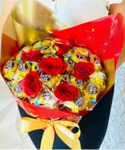 Buquê de bombons Ouro Branco da marca Lacta